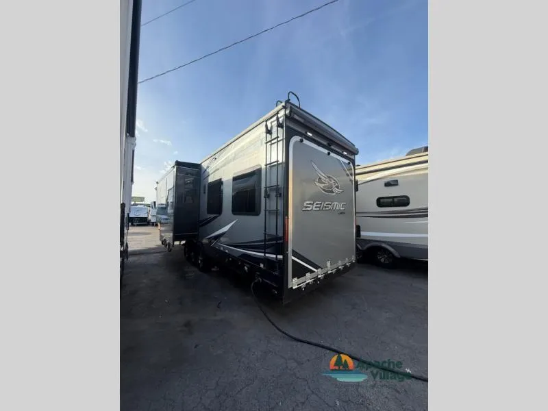 2019 Jayco Seismic Used    4013 - Photo 4