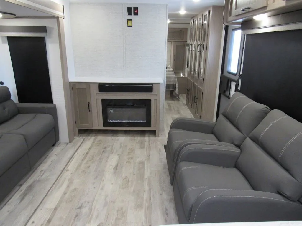 2025 Gulf Stream Conquest 295SBW, Photos photo 22