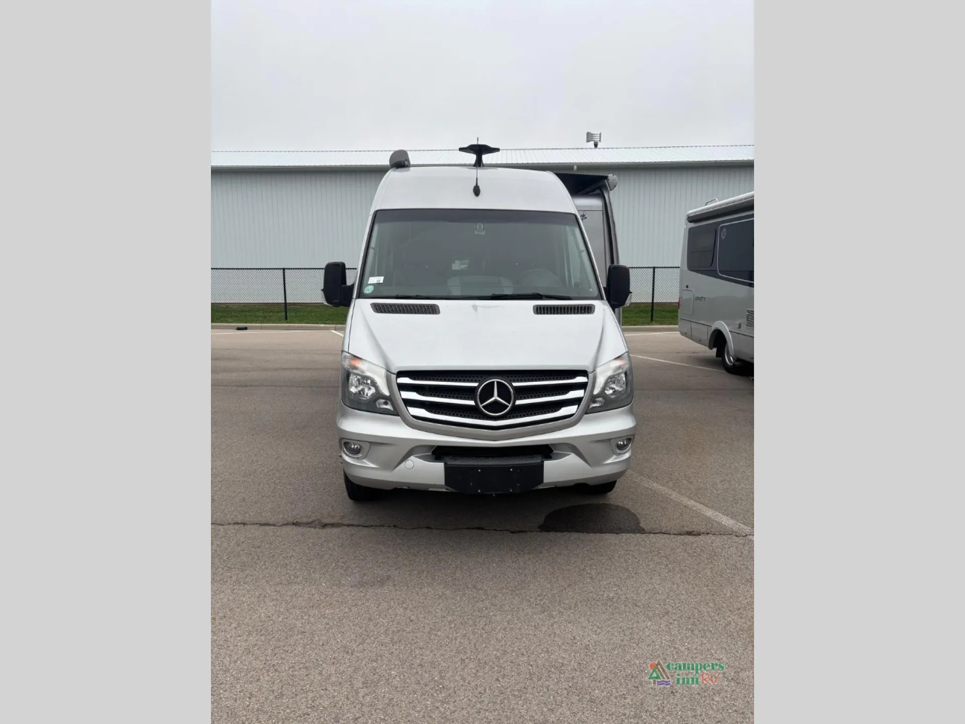 2018 Winnebago Era 70M - Photo 3