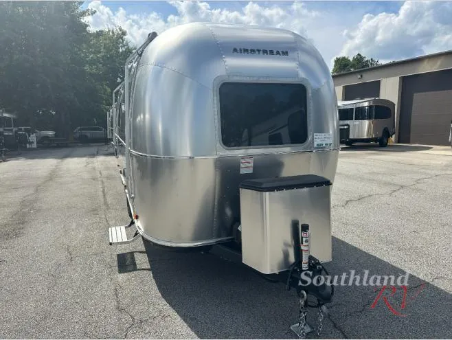2026 Airstream World Traveler 22RB - Main photo