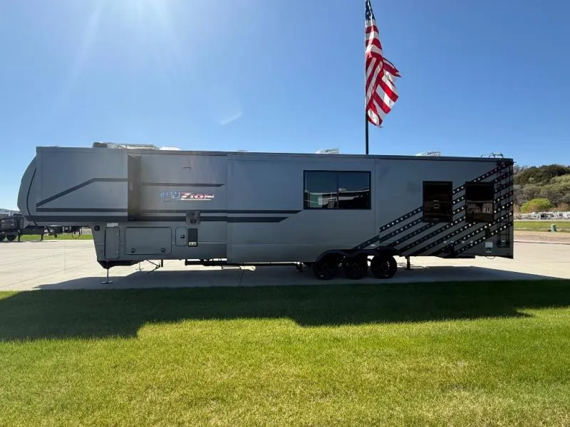 2025 Keystone Fuzion 440 - Photo 4
