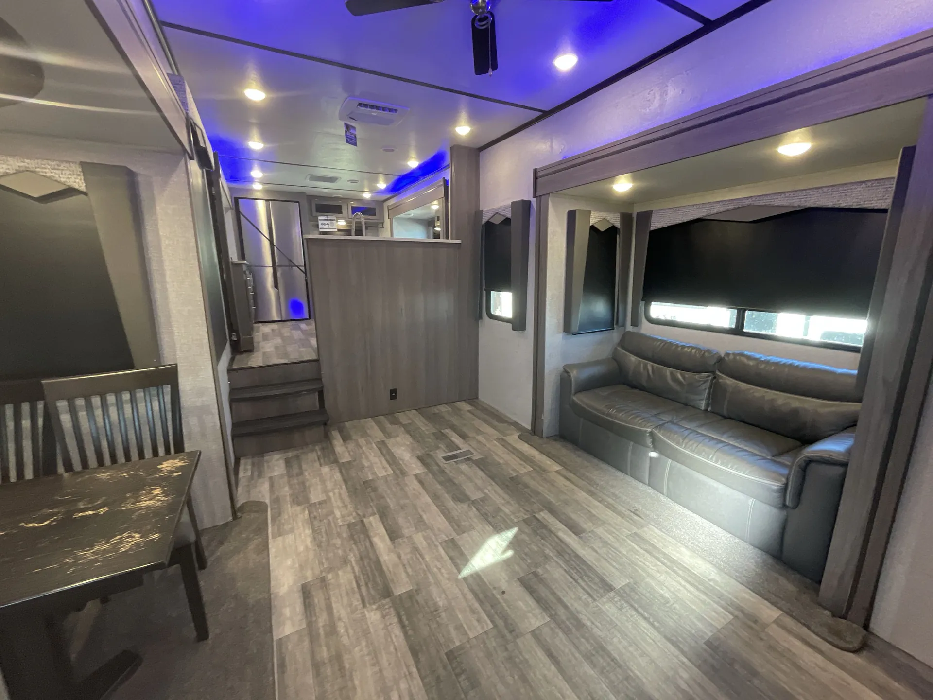 2021 CrossRoads Volante VL3880MK High Profile — living area main