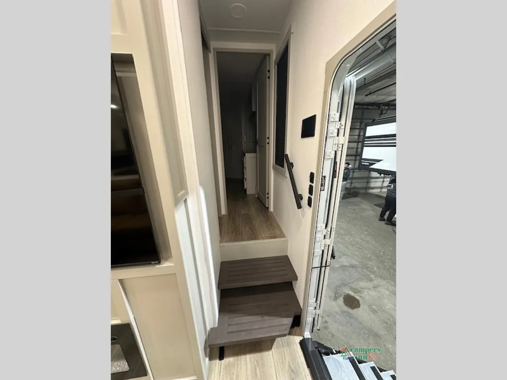 2026 Brinkley Model G 3970, Photos photo 49