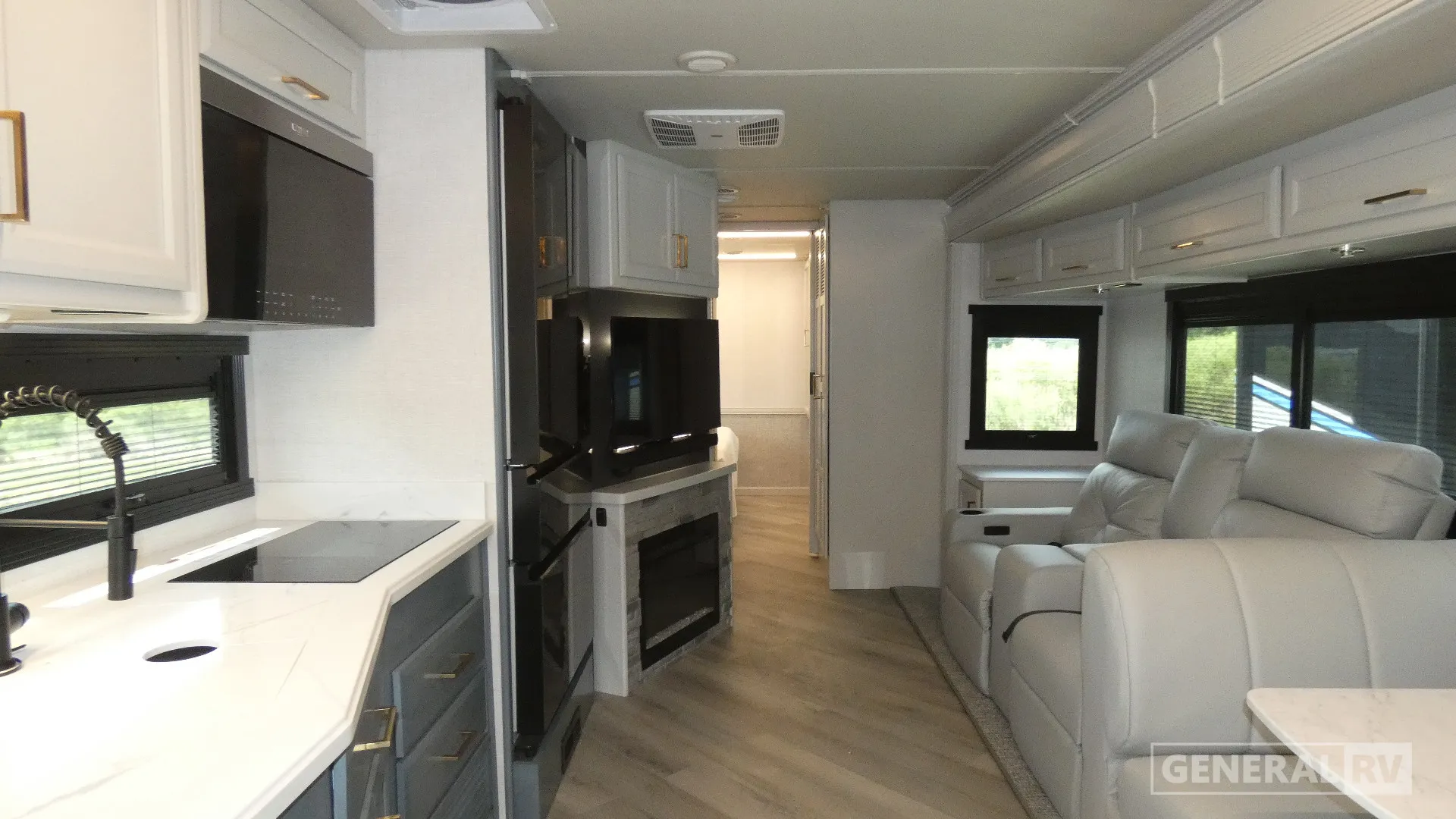 2026 Fleetwood Altitude 36CS - Photo 3