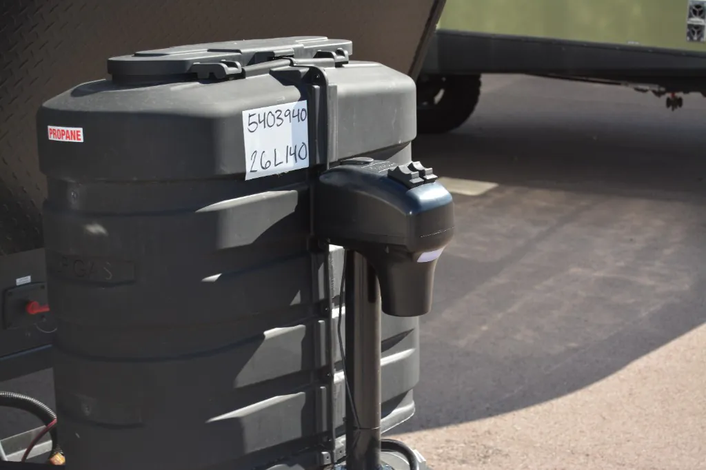 2026 Forest River Vengeance Rogue Armored 26L140, Photos photo 3
