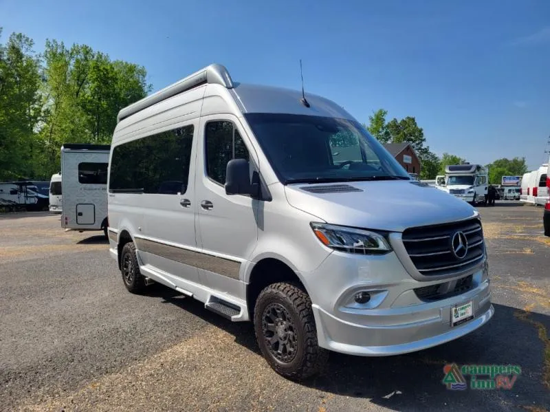 2025 Grech RV Turismo-ion AWD TOUR - Photo 2