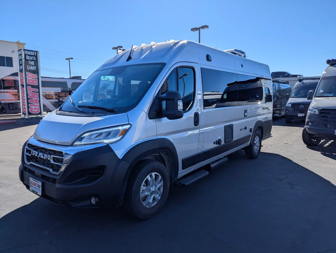 2026 Thor Motor Coach Tellaro 20U - Photo 4