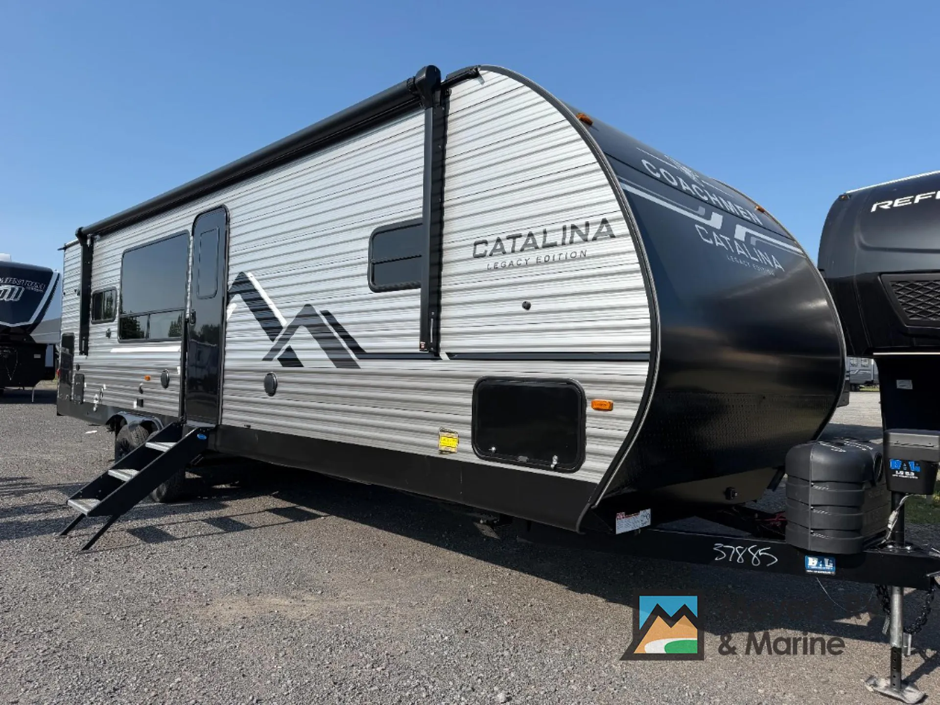2027 Coachmen Catalina Legacy Edition 283RKS dealer photo 1 from Meyer's RV