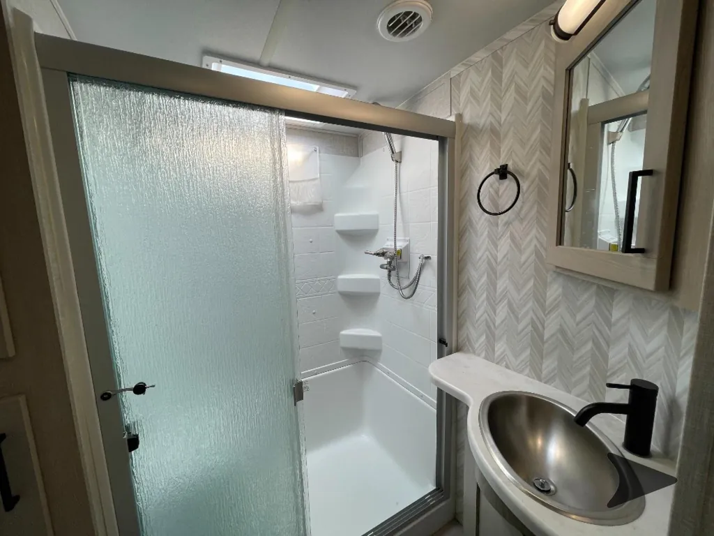 2022 Forest River Rockwood Ultra Lite 2898BS, Photos photo 15