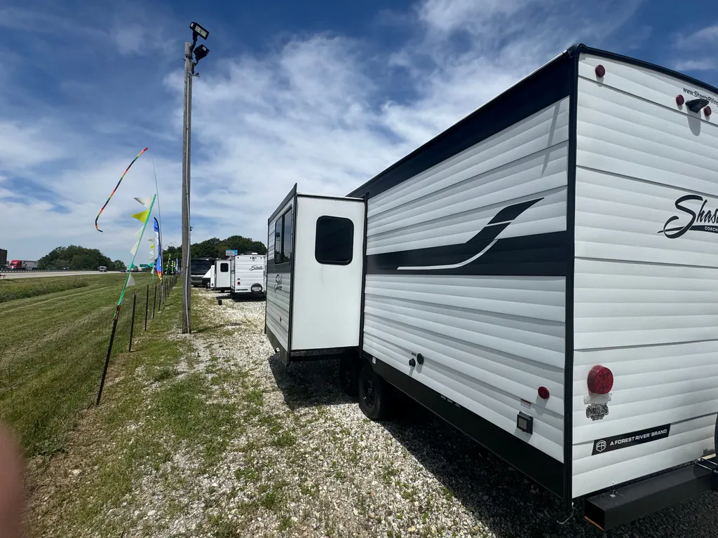 2026 Shasta RVs i-5 Edition 526RBS, Photos photo 18