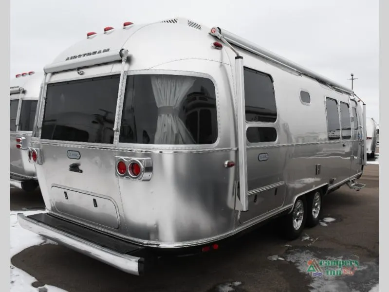 2026 Airstream Classic 28RB - Photo 3