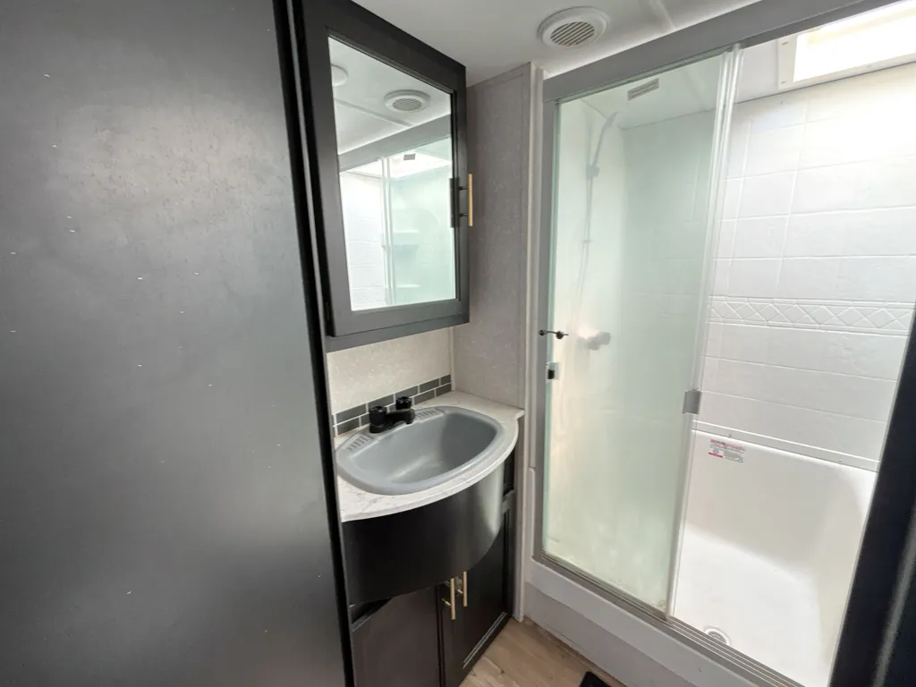 2022 Forest River Cherokee 306MM, Photos photo 16