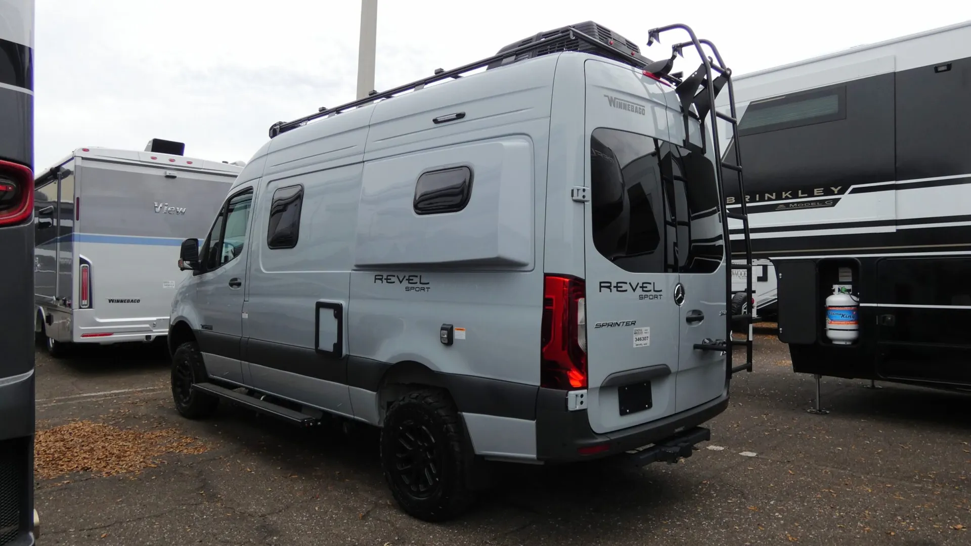 2026 Winnebago Revel Sport 44C - Photo 4