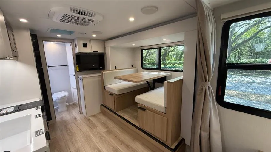 2027 Winnebago Micro Minnie 2108DS, Photos photo 8