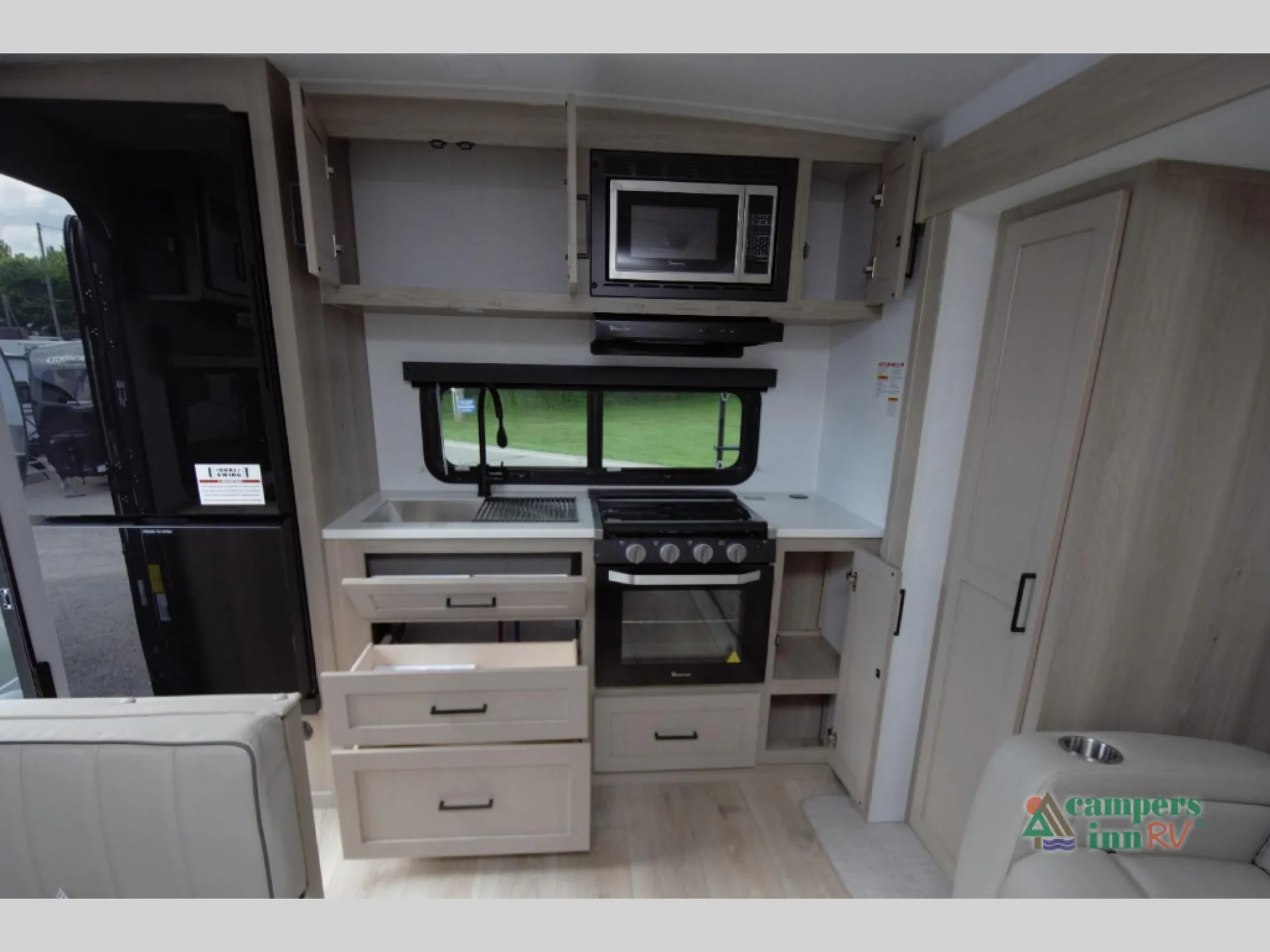 2026 Forest River Rockwood Mini Lite 2515S — Photo 5