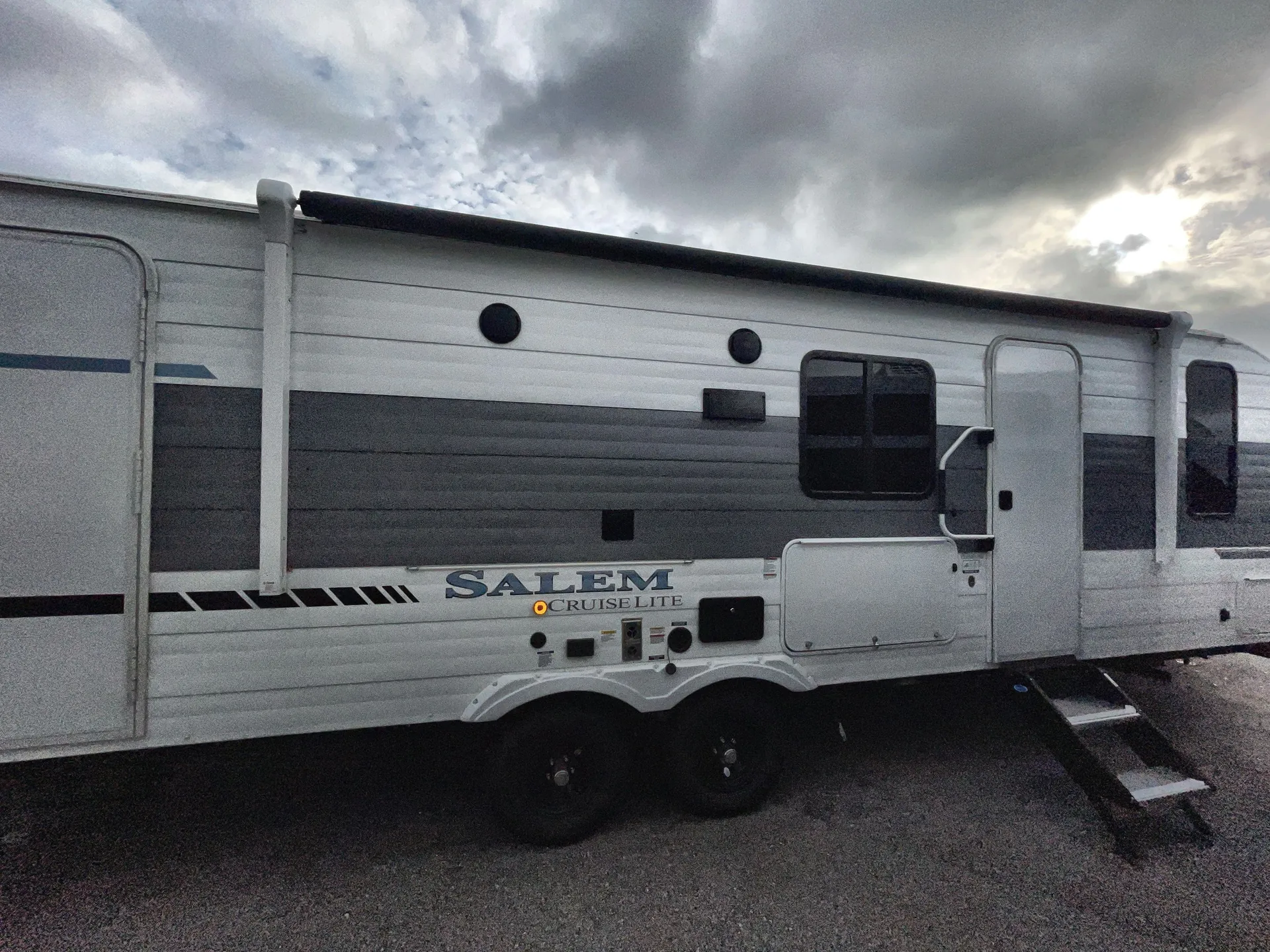 2026 Forest River Salem Cruise Lite 263BHXL — campside