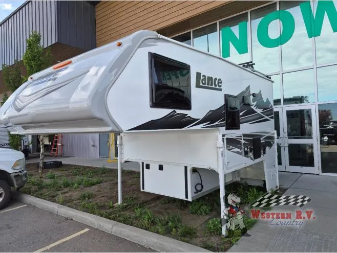 2026 Lance Lance Truck Campers 855S - Main photo