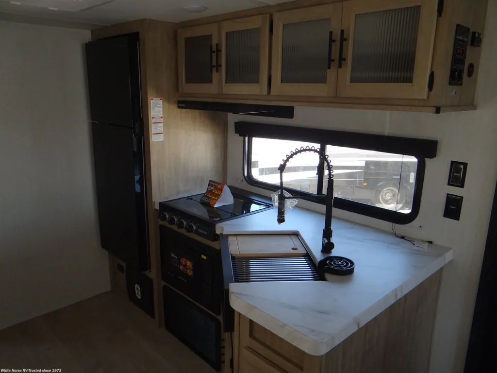 2026 Forest River Cherokee Wolf Den 306MM, Photos photo 22