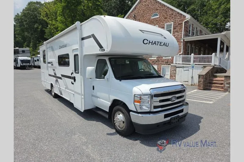 2026 Thor Motor Coach Chateau 31H - Photo 3