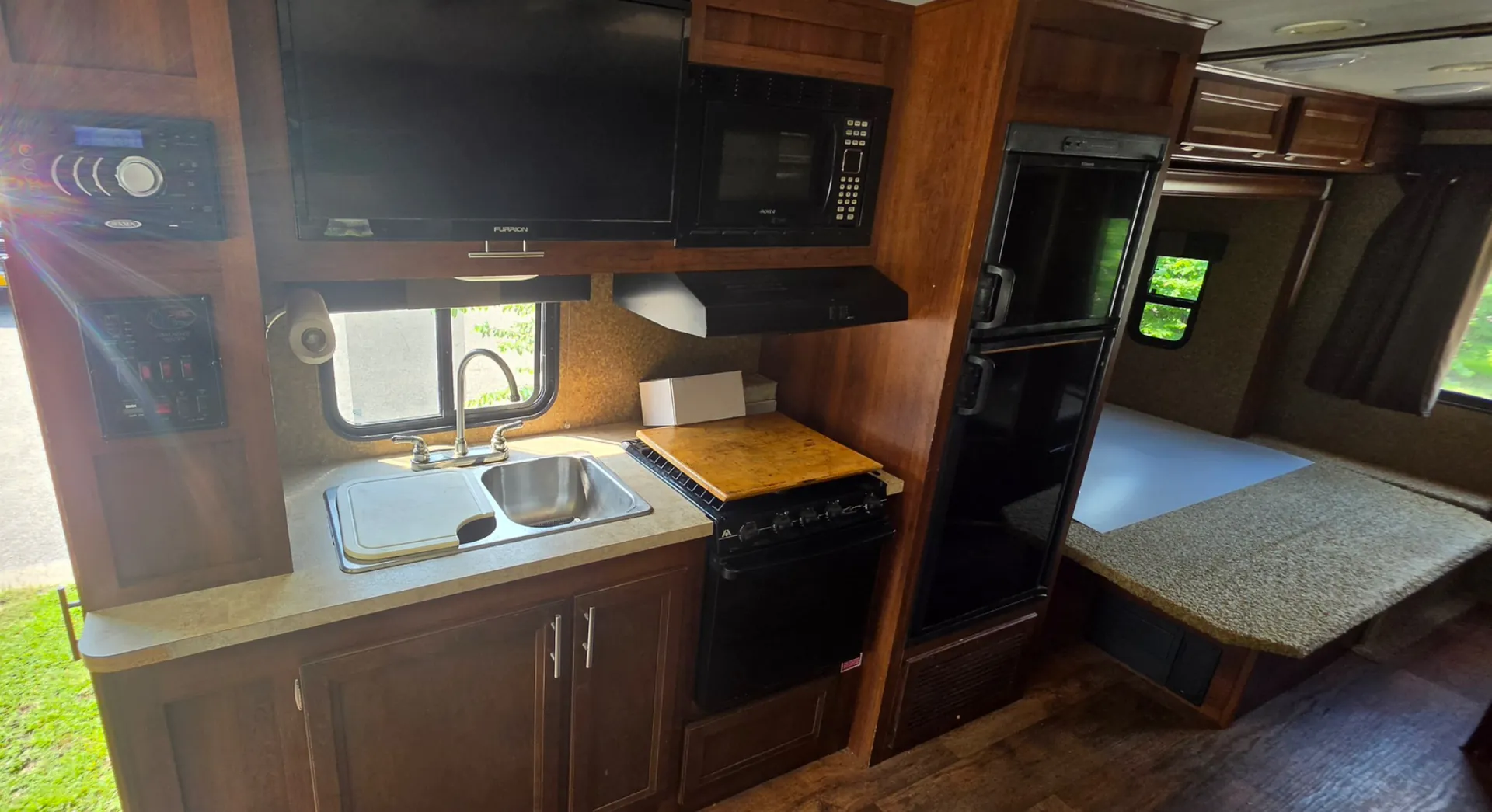2014 Forest River FR3 25DS - Photo 4