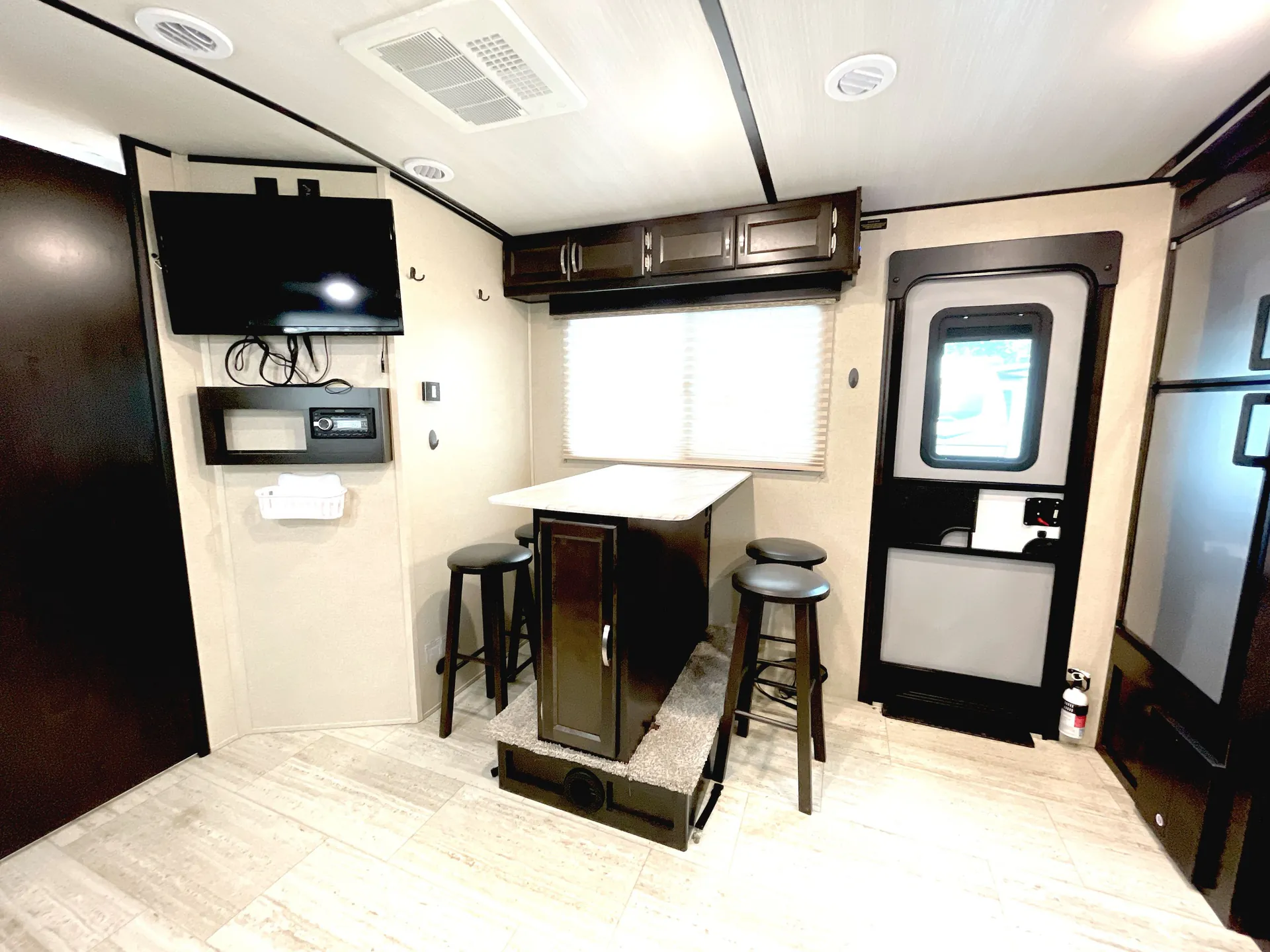 2021 Coachmen Northern Spirit Ultra Lite 2255RK — living area main