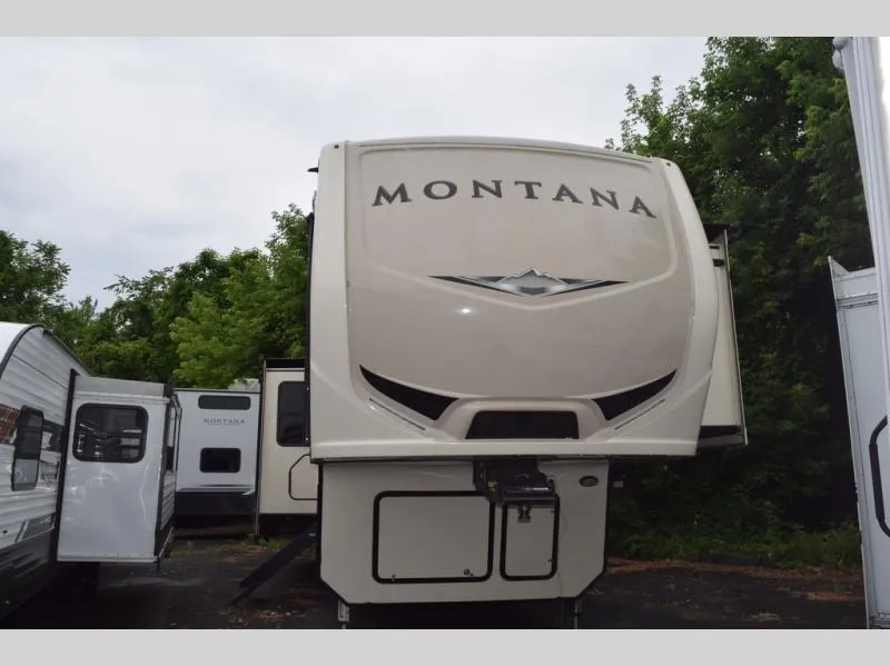 2018 Keystone Montana 3121RL - Photo 3