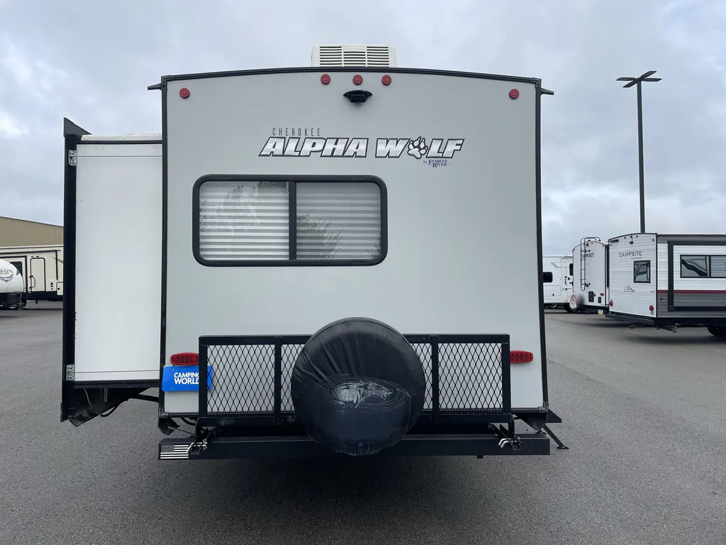 2021 Forest River Cherokee Alpha Wolf 33BH-L, Photos photo 7