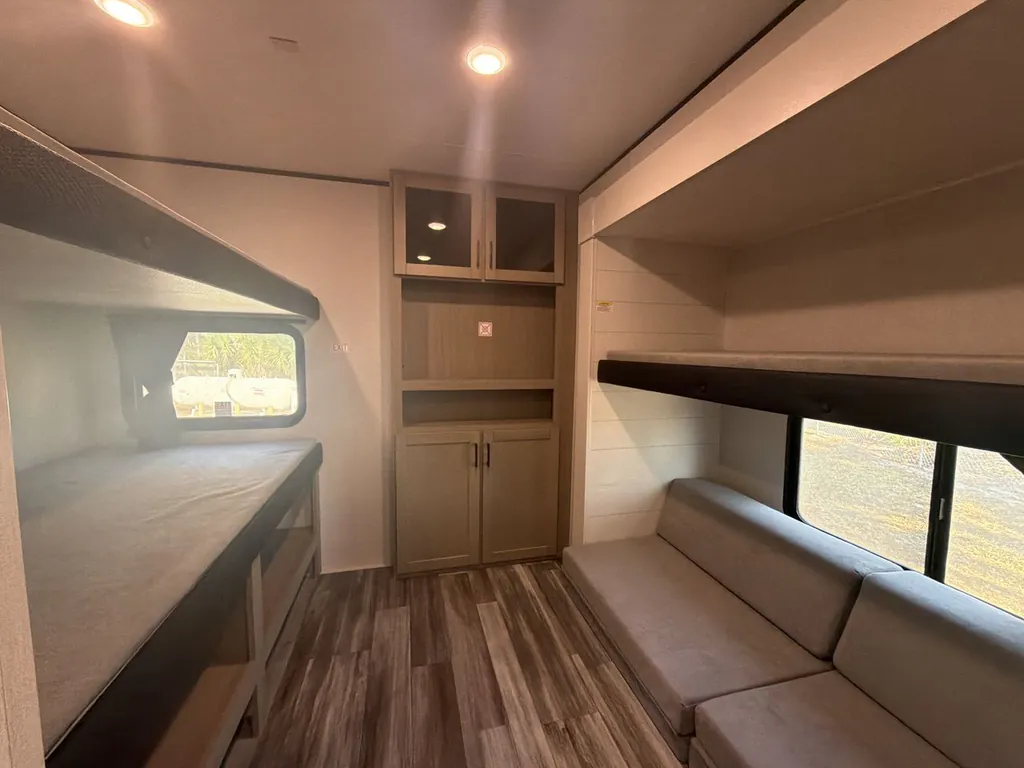 2026 Jayco Jay Flight SLX 321BDS, Photos photo 17