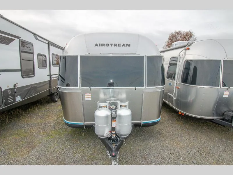 2026 Airstream Classic 30RB - Photo 4