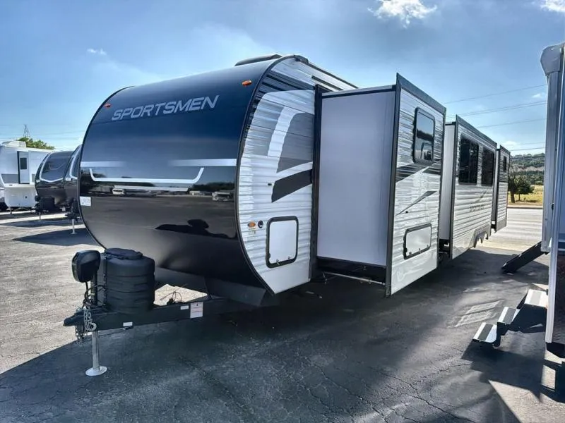2027 KZ Sportsmen SE 333BHKSE - Main photo