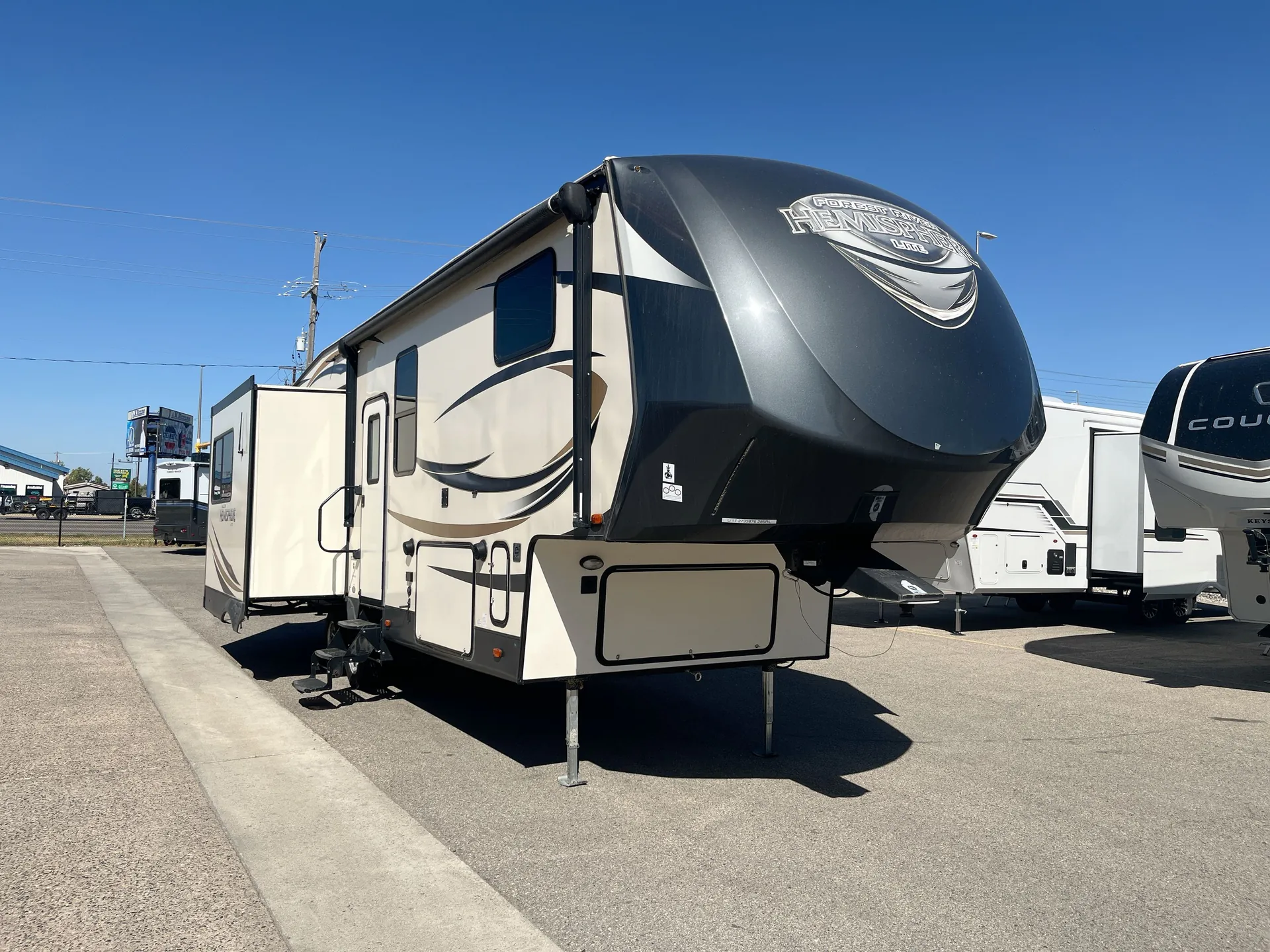 2017 Forest River Salem Hemisphere 286RL - Photo 2