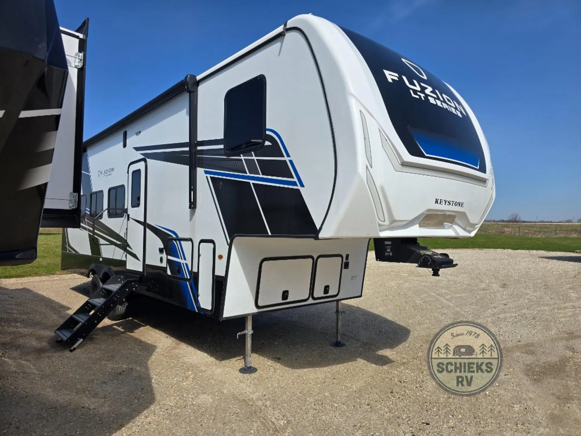 2026 Keystone Fuzion Impact Edition 321LT - Photo 3