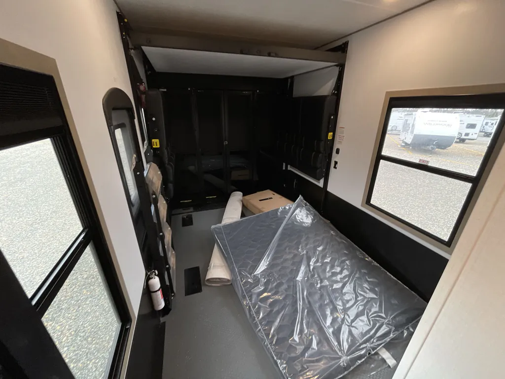 2026 Keystone Raptor 441, Photos photo 33