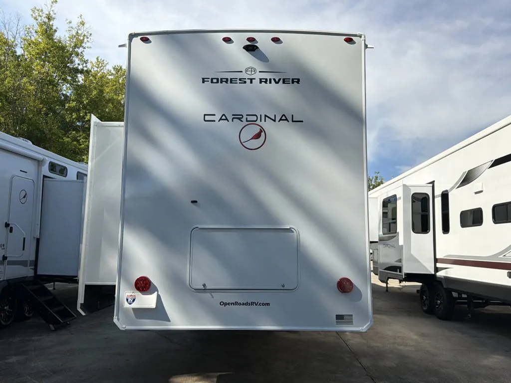 2027 Forest River Cardinal 36FL, Photos photo 5