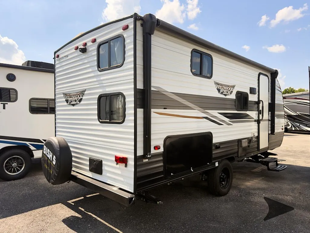 2022 Forest River Wildwood FSX 178BHSK, Photos photo 3
