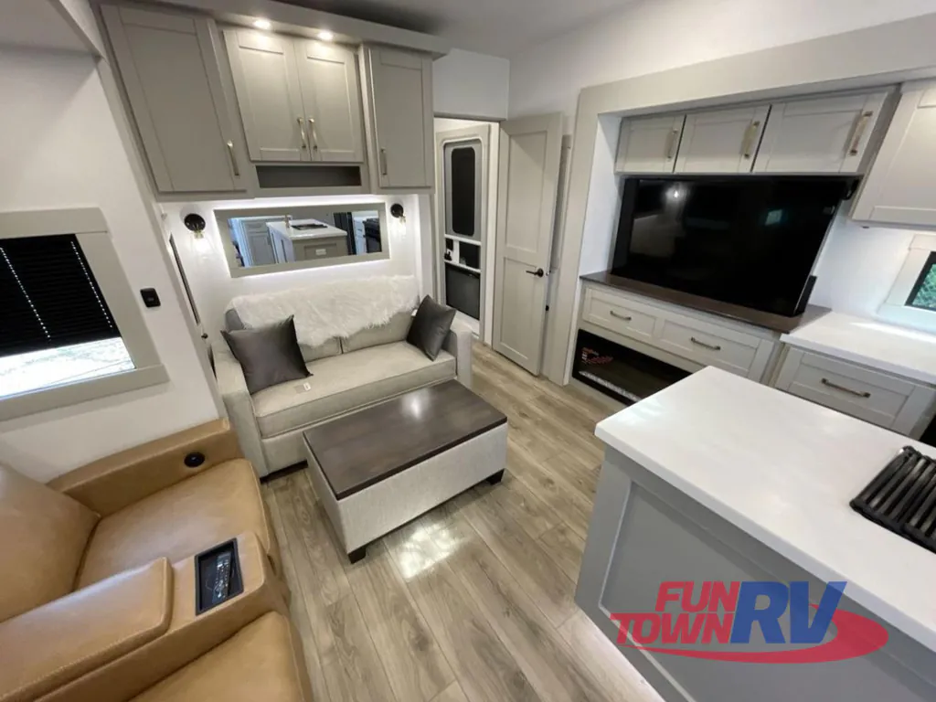 2026 Brinkley Model Z 3515, Photos photo 15