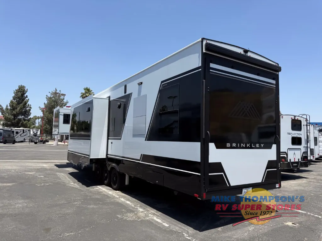 2026 Brinkley Model G 3950, Photos photo 3