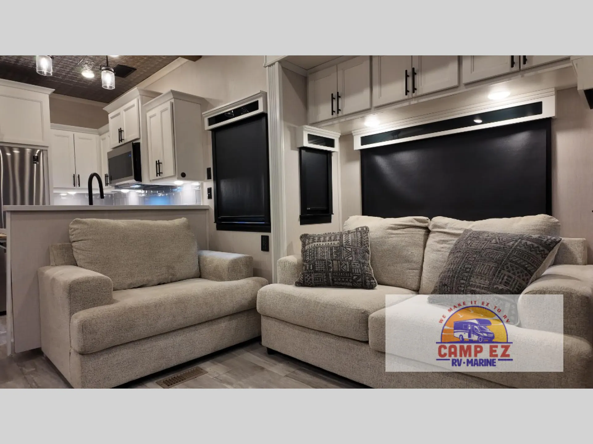 2022 Forest River RiverStone 39RKFB — Photo 6