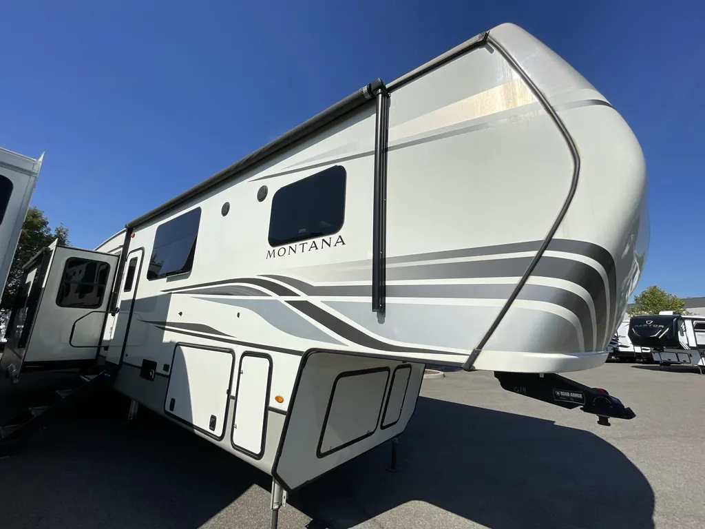 2022 Keystone Montana 3813MS, Photos photo 5