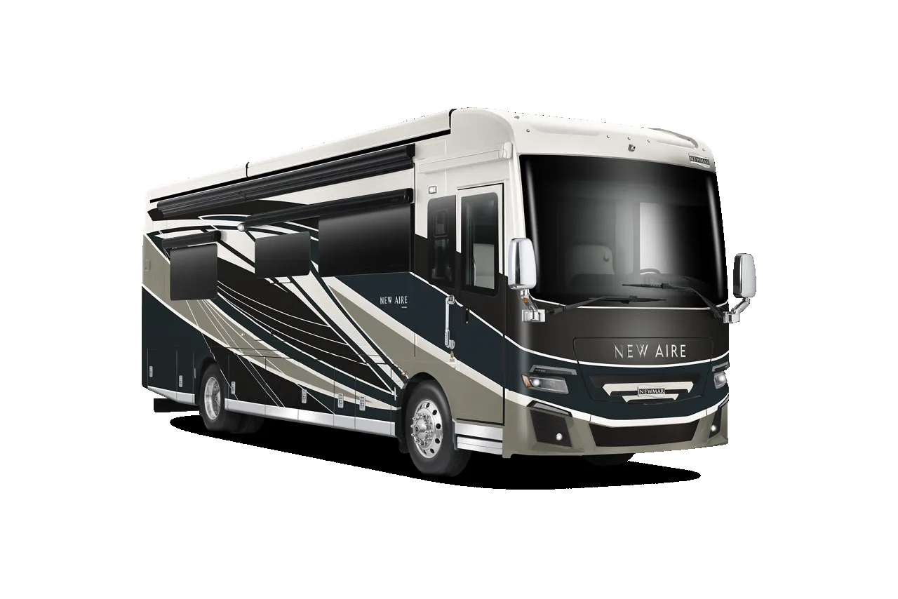 Newmar New Aire 3545 exterior