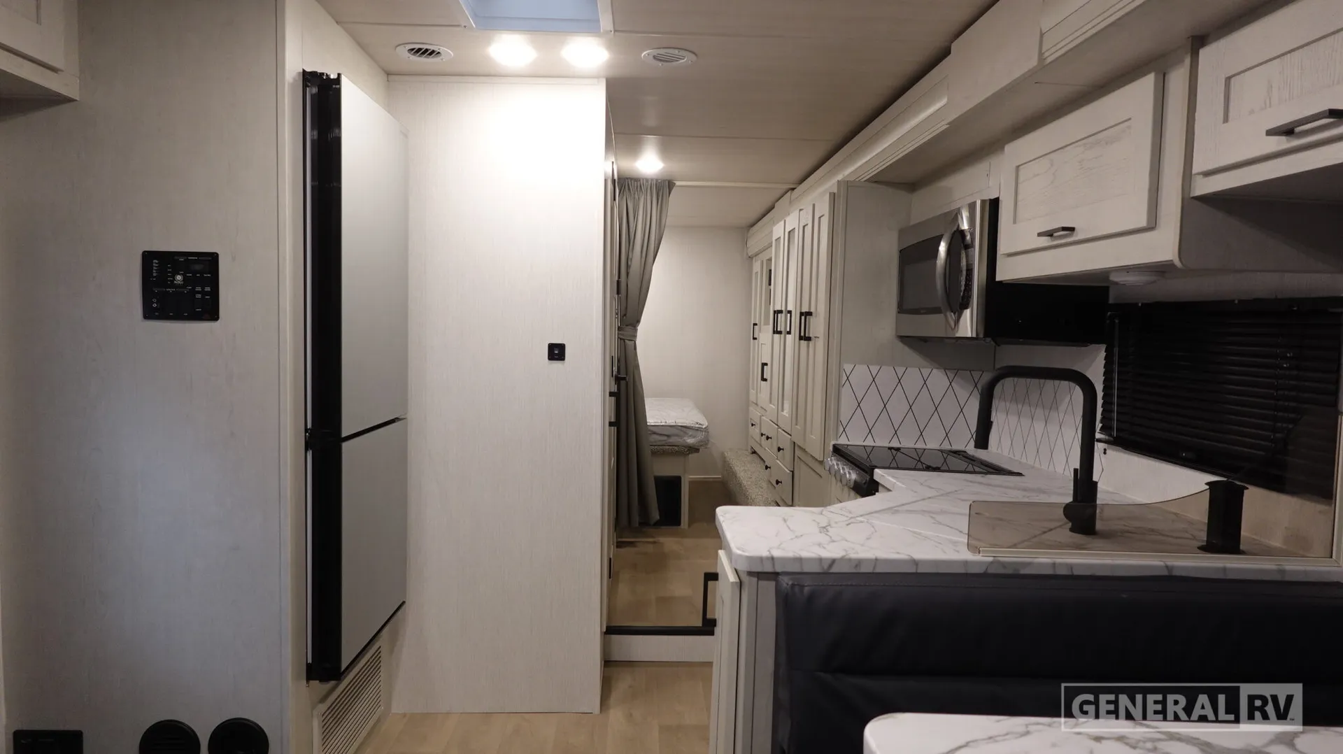 2026 NeXus RV Triumph 30T - Photo 3