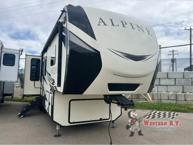 2018 Keystone Alpine 3401RS - Photo 3
