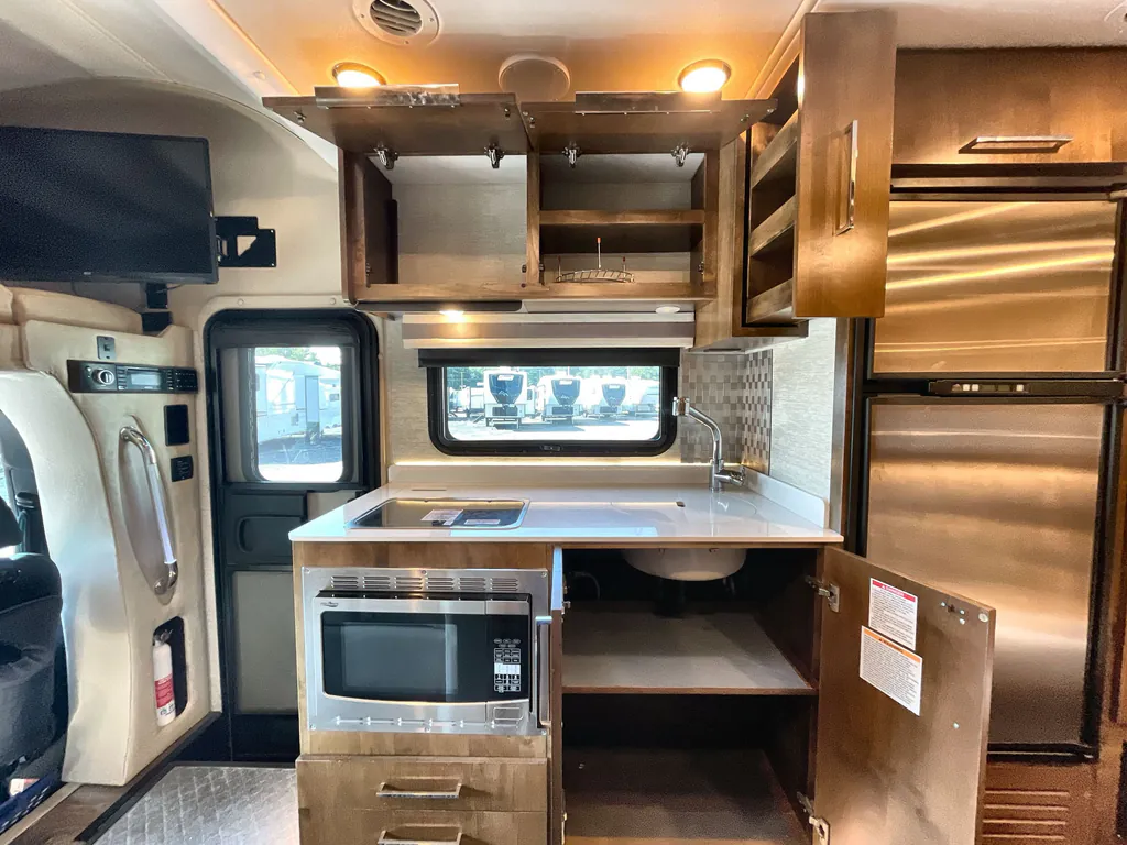 2020 Tiffin Wayfarer 25 RW, Photos photo 29