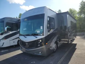 2021 Fleetwood Pace Arrow 36U - Photo 4