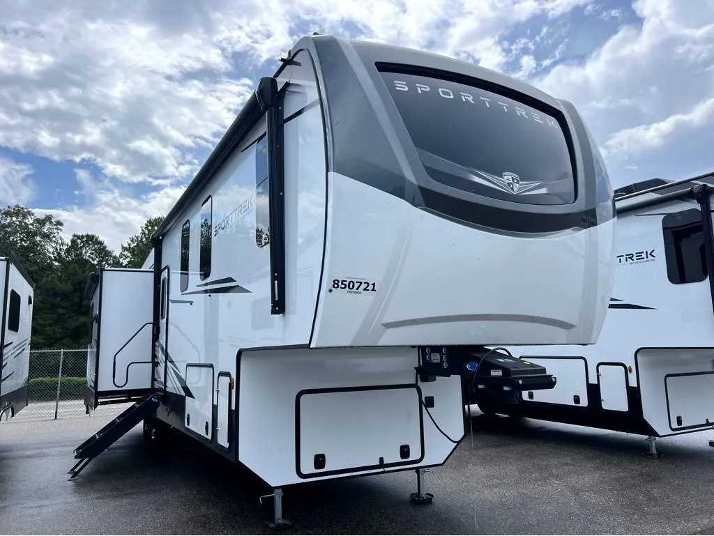 2026 Venture RV SportTrek 5 Touring Edition STTF353VRK - Main photo
