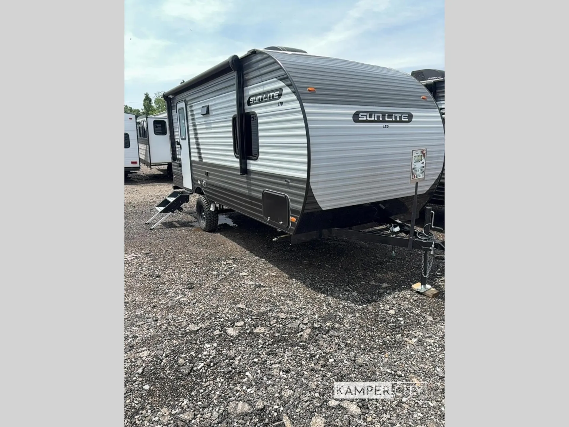 2025 Sunset Park RV Sun Lite LTD 19BH - Photo 2