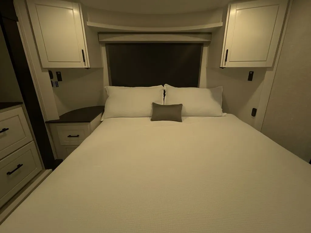 2025 Jayco Seismic Luxury Series 3815, Photos photo 28