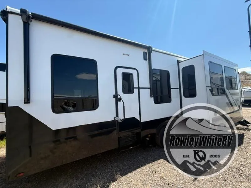 2027 Keystone Raptor 420 - Photo 3