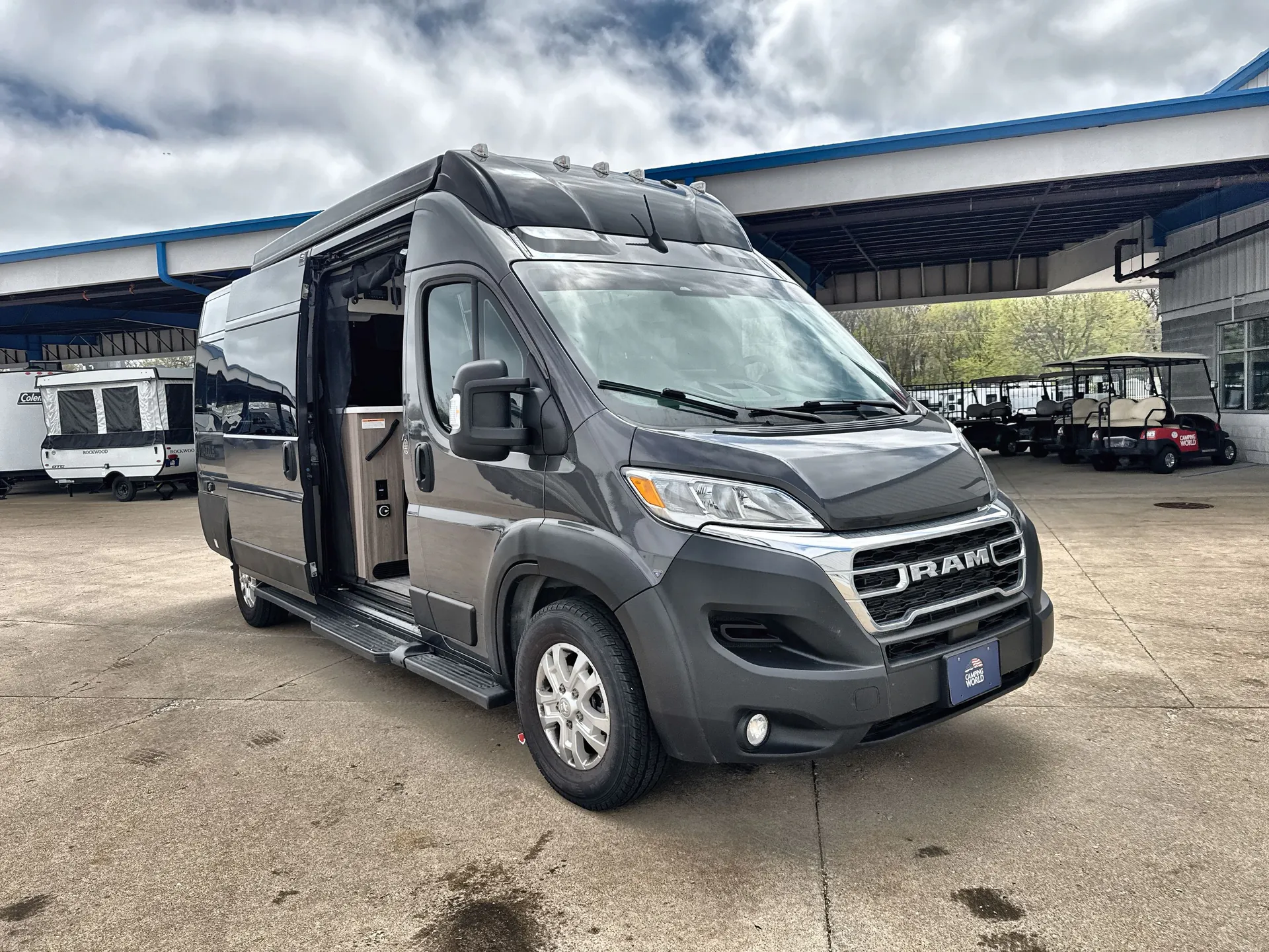 2024 Thor Motor Coach Dazzle 2AB - Photo 2