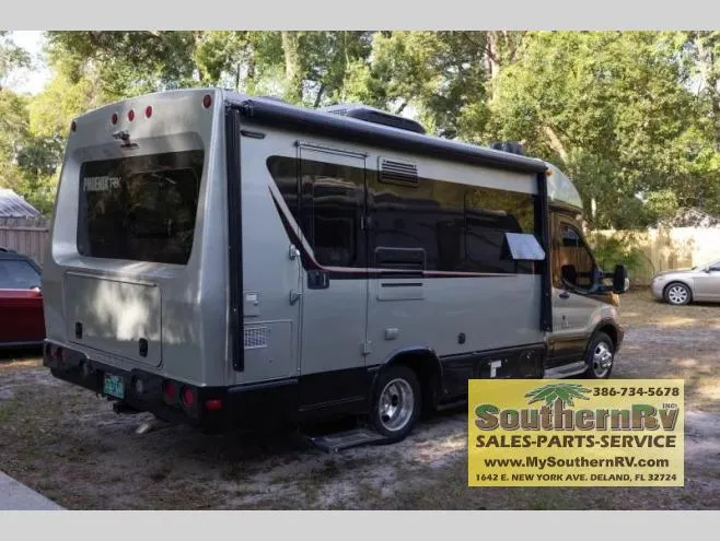 2021 Phoenix USA PHOENIX CRUISER Used    FTRXD2S Dual Sofa - Photo 2